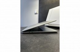 Apple MacBook Air M4 13.6