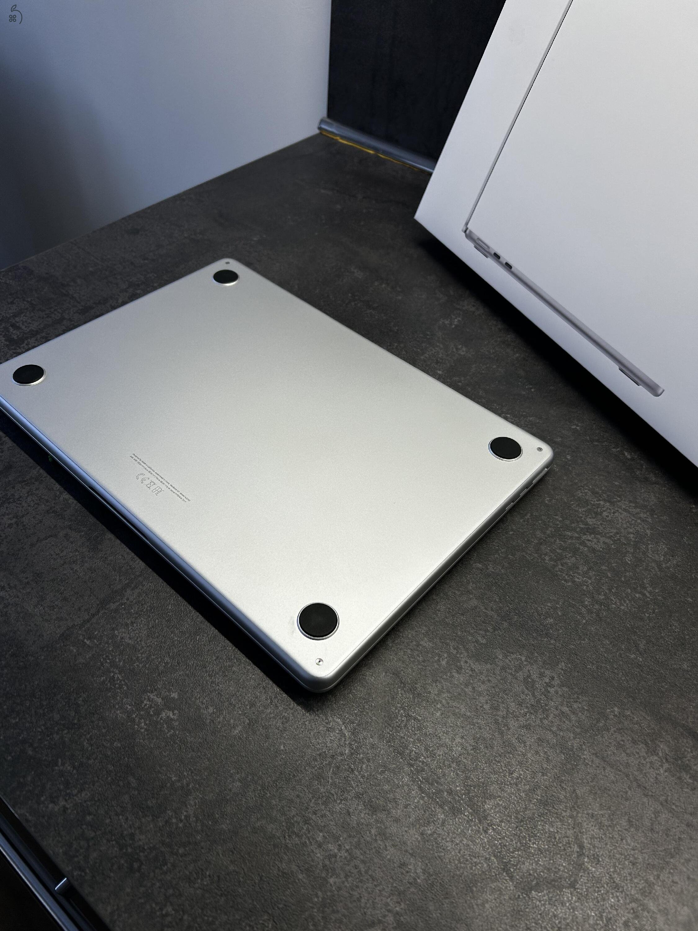Apple MacBook Air M4 13.6
