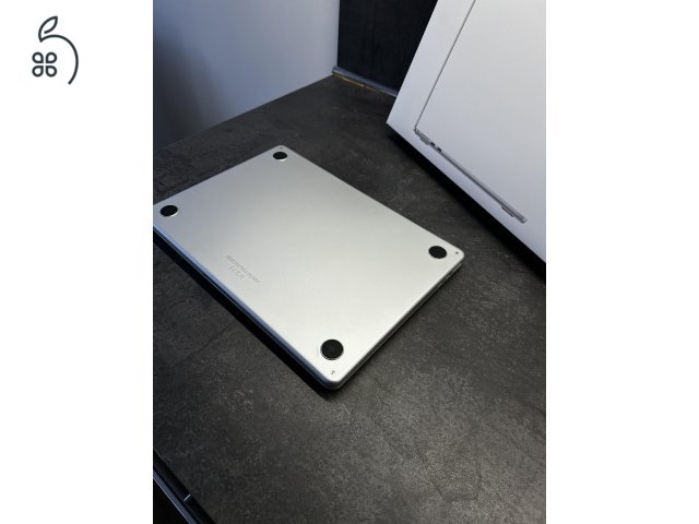 Apple MacBook Air M4 13.6