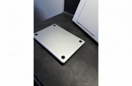 Apple MacBook Air M4 13.6