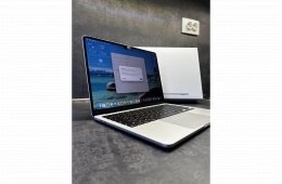 Apple MacBook Air M4 13.6