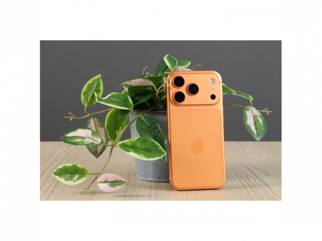 Újszerű Apple iPhone 17 Pro 256GB Cosmic Orange A+ US-8680