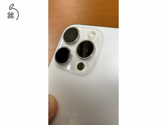 Apple iPhone 16 Pro Max 256 GB White Titanium 93% akku