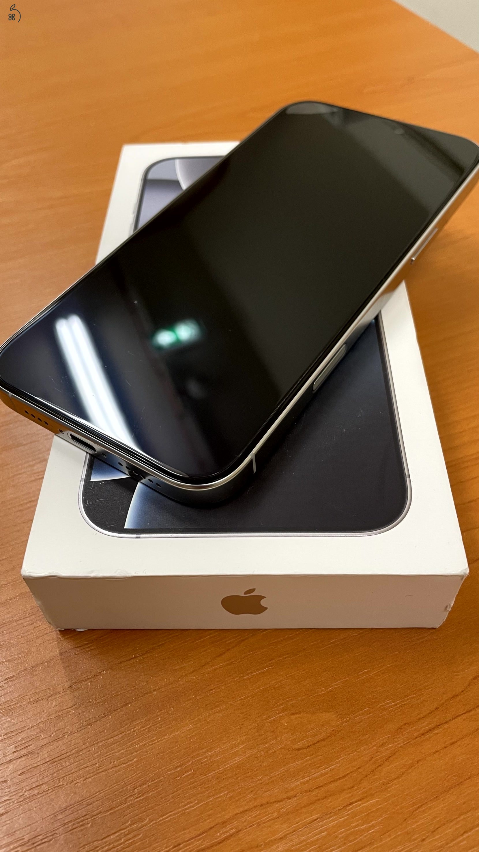 Apple iPhone 16 Pro Max 256 GB White Titanium 93% akku