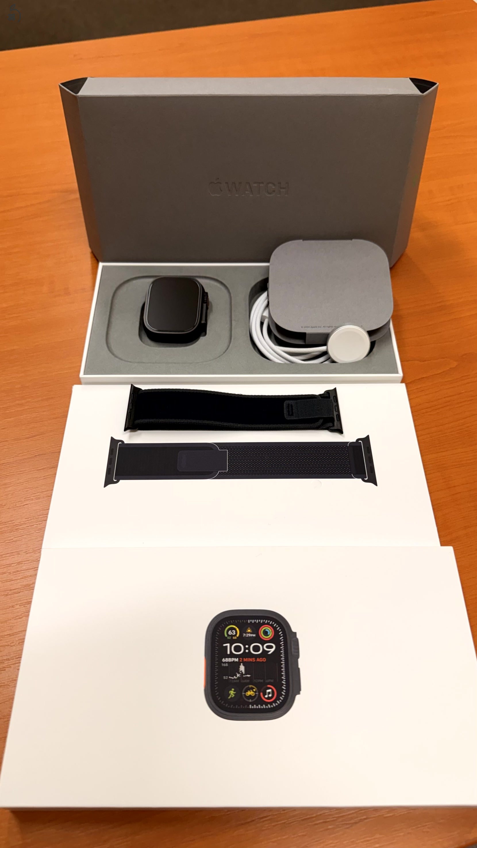 Apple Watch Ultra 2 Black 49mm – 100% akku – karcmentes – gyári Black Trail Loop