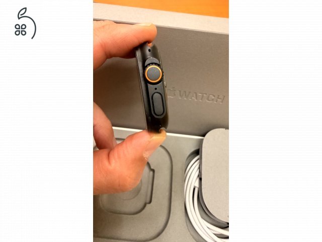 Apple Watch Ultra 2 Black 49mm – 100% akku – karcmentes – gyári Black Trail Loop