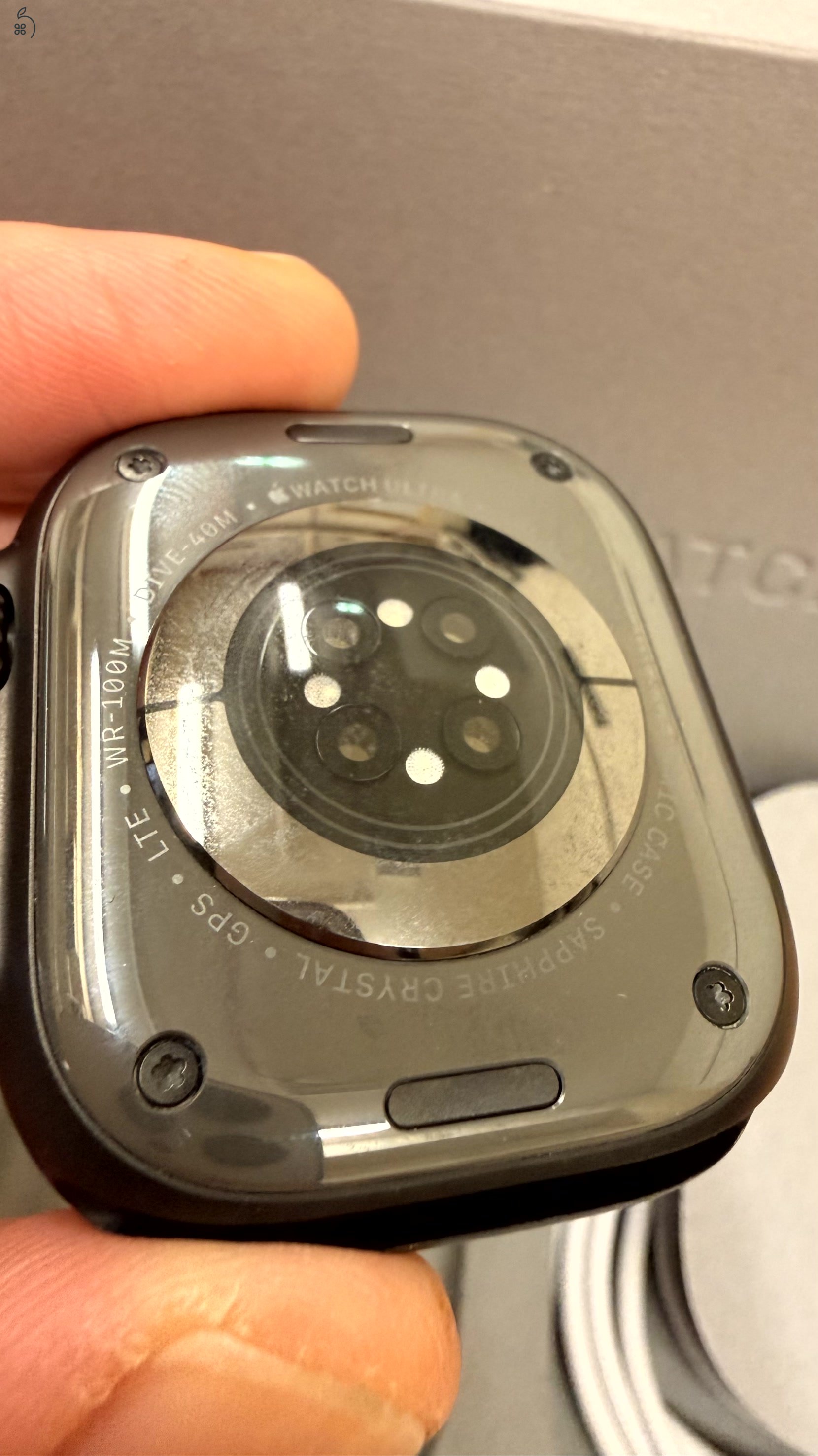 Apple Watch Ultra 2 Black 49mm – 100% akku – karcmentes – gyári Black Trail Loop