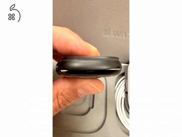 Apple Watch Ultra 2 Black 49mm – 100% akku – karcmentes – gyári Black Trail Loop