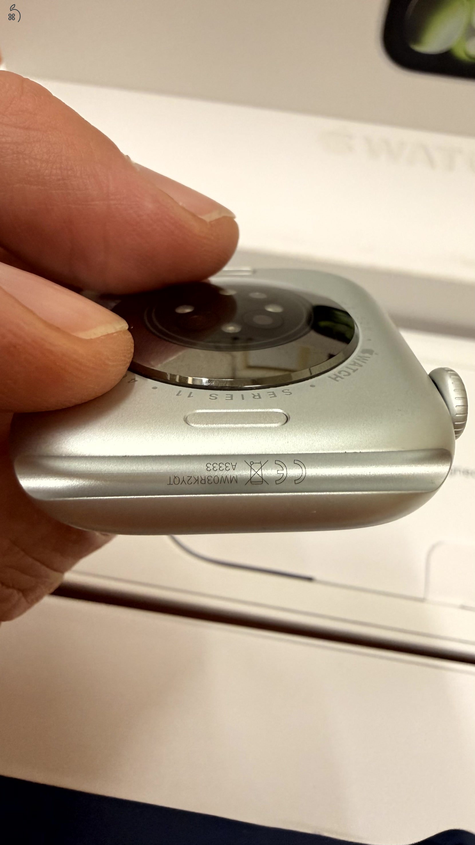 Apple Watch Series 11 46mm Silver 100% akku 