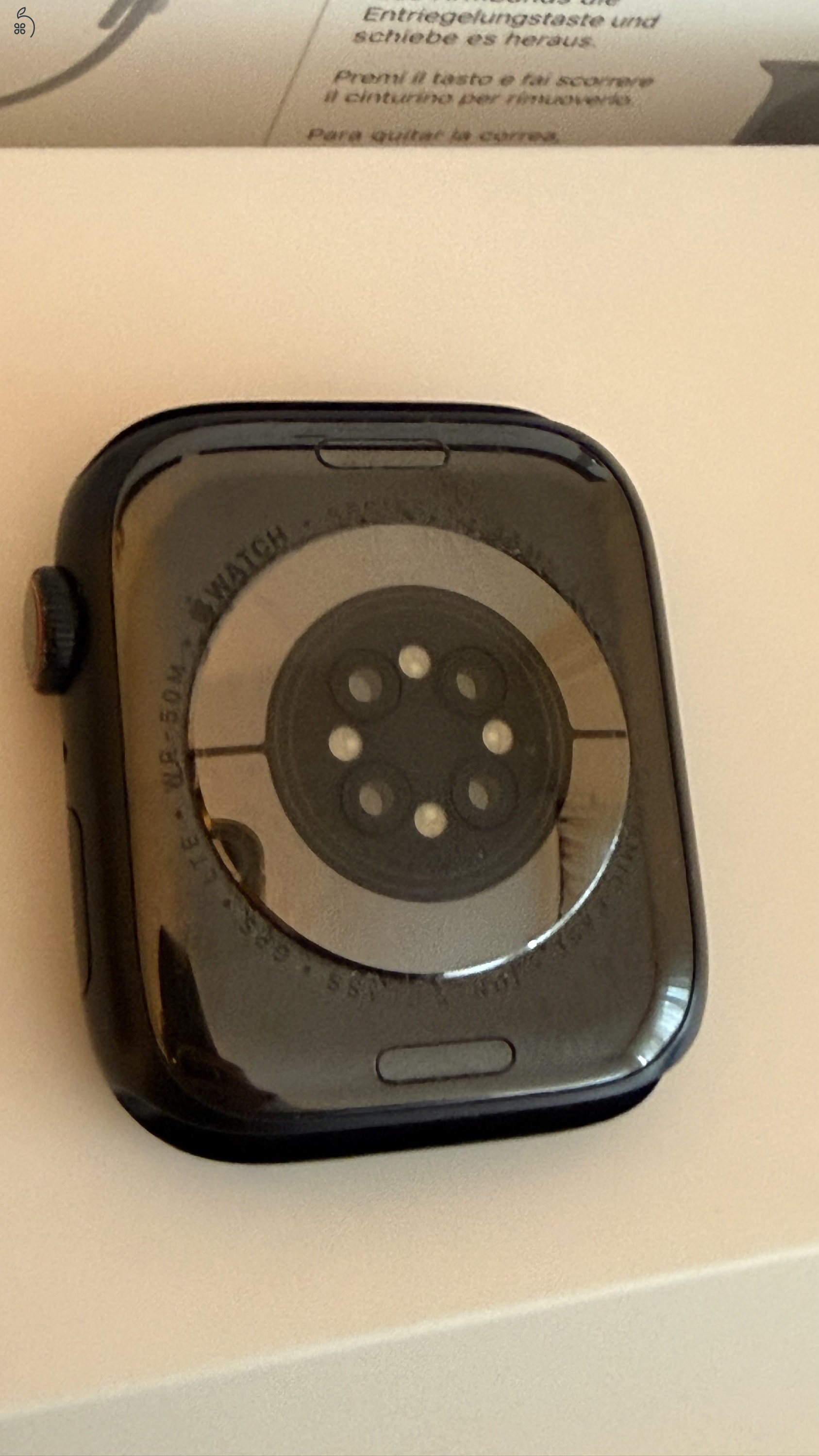 Apple Watch S7 Cellular Aluminium Case Midnight 45mm sportszíjjal
