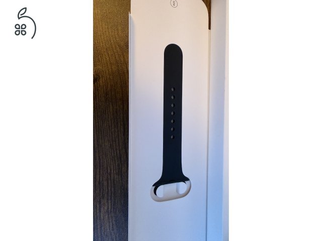 Apple Watch S7 Cellular Aluminium Case Midnight 45mm sportszíjjal