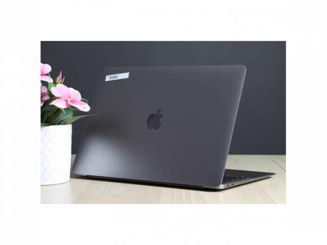 Használt Apple MacBook Air 13