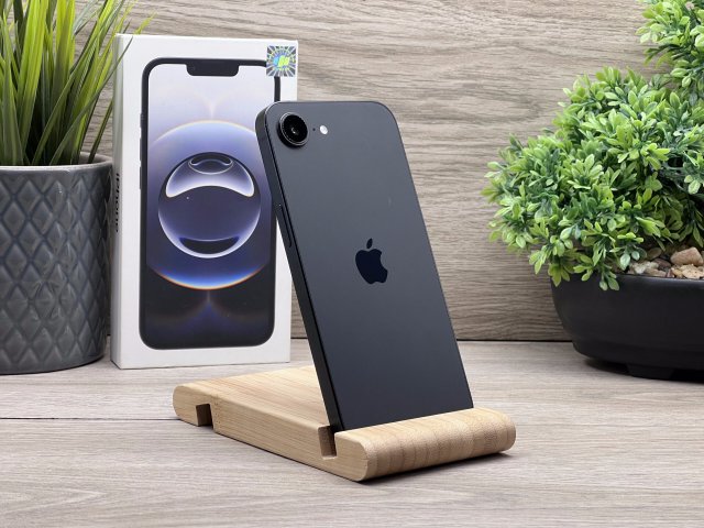 iPhone 16e Black 128GB 2 ÉV Garanciával 91%
