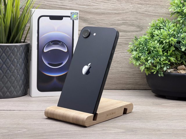iPhone 16e Black 128GB 2 ÉV Garanciával 91%