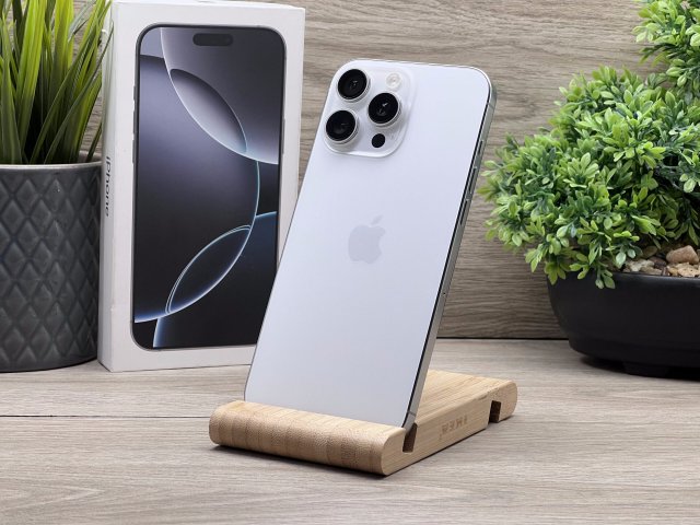 Hibátlan iPhone 16 Pro Max White Titanium 256GB 2 ÉV Garanciával 92%