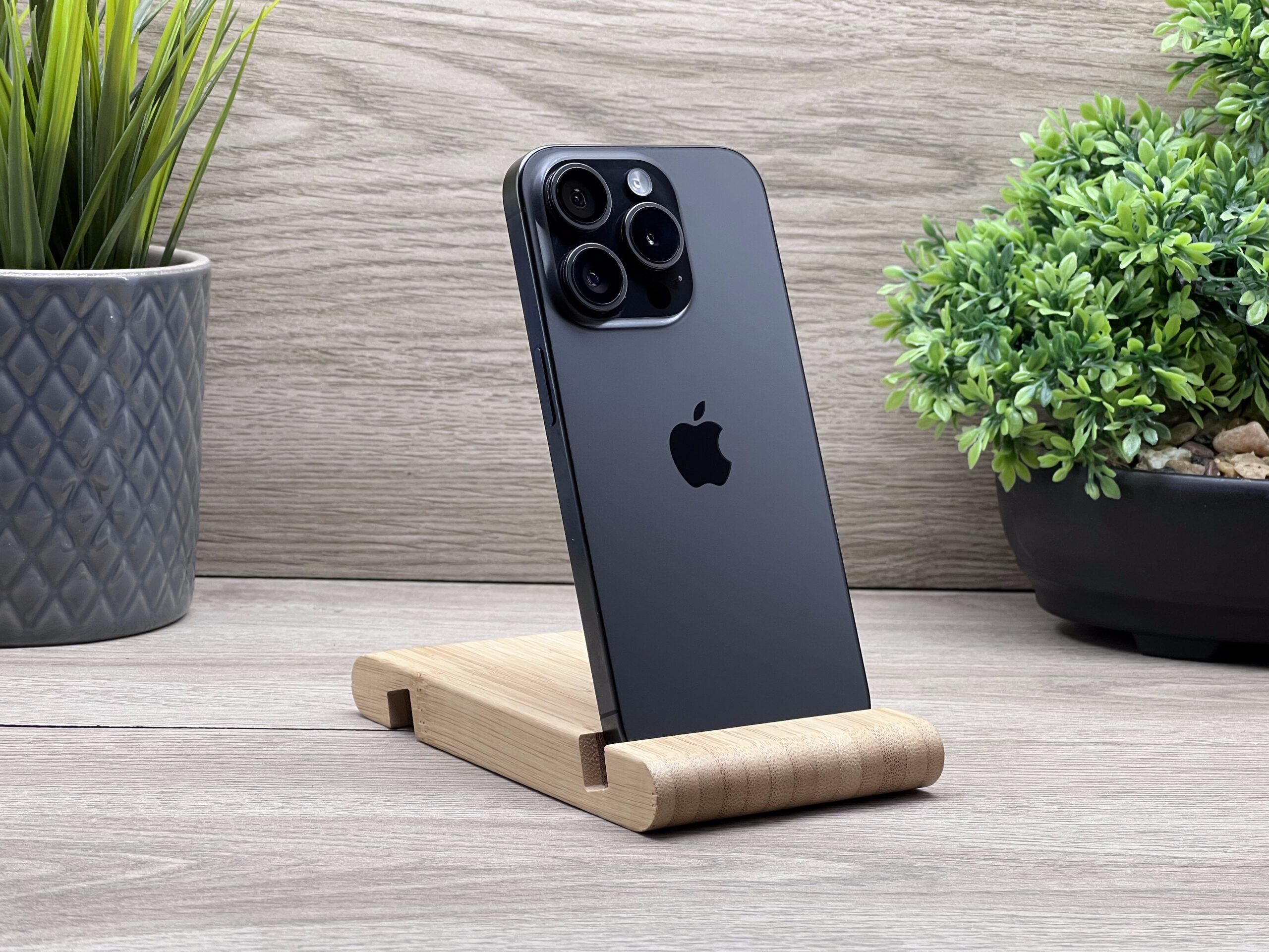iPhone 15 Pro Black Titanium 128GB 2 ÉV Garanciával 100%