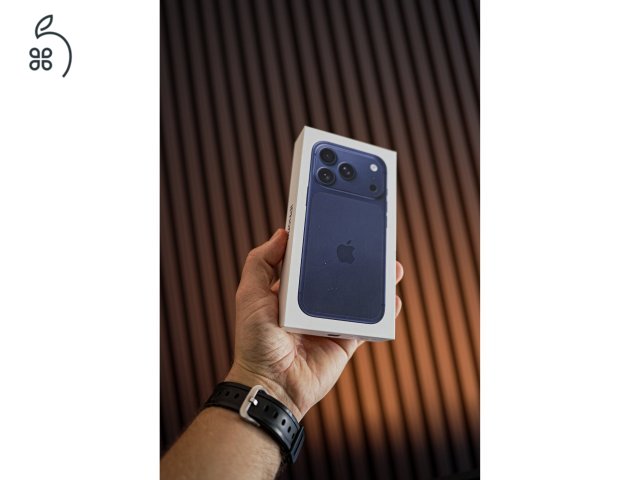 Hibátlan, független iPhone 17 Pro, 256Gb, + 5db tok