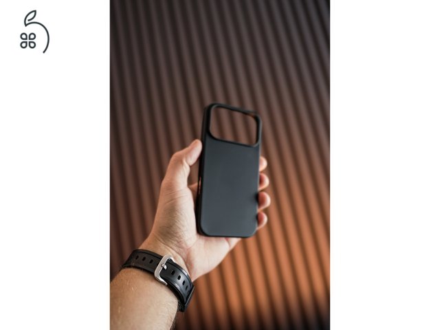 Hibátlan, független iPhone 17 Pro, 256Gb, + 5db tok