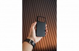 Hibátlan, független iPhone 17 Pro, 256Gb, + 5db tok