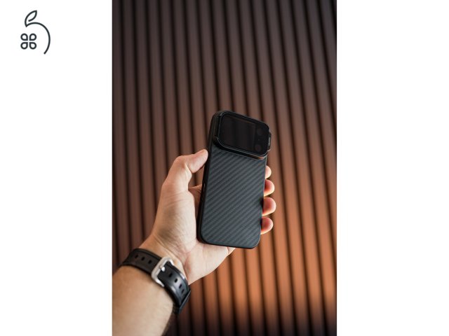 Hibátlan, független iPhone 17 Pro, 256Gb, + 5db tok
