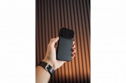 Hibátlan, független iPhone 17 Pro, 256Gb, + 5db tok