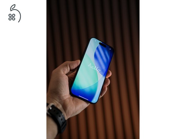 Hibátlan, független iPhone 17 Pro, 256Gb, + 5db tok