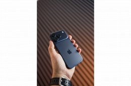 Hibátlan, független iPhone 17 Pro, 256Gb, + 5db tok