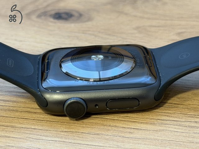 Apple Watch Series 5 GPS 44 mm, M/L szíj