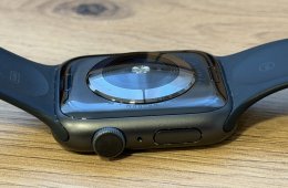 Apple Watch Series 5 GPS 44 mm, M/L szíj