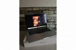 MacBook Air M4 (2025), 512 GB, Silver ( 2028-ig érvényes Cseregarancia)