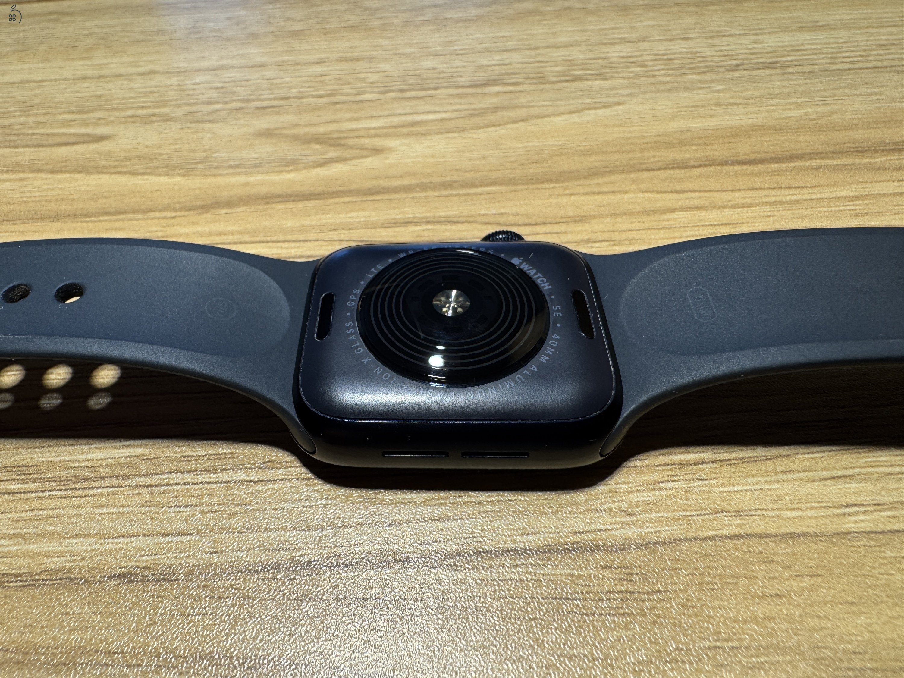  Apple Watch SE 2.gen GPS + Cellular 40mm (2022) Midnight