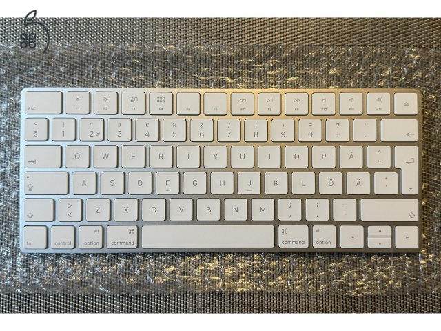 Macbook Pro 15 (2018/19) A1990 Touch I7 6C 16GB 256GB 555X +Magic