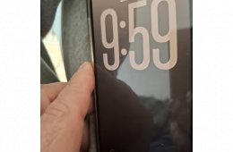 128GB, még garanciás, tok,Apple szervizben új belső, fix ár
