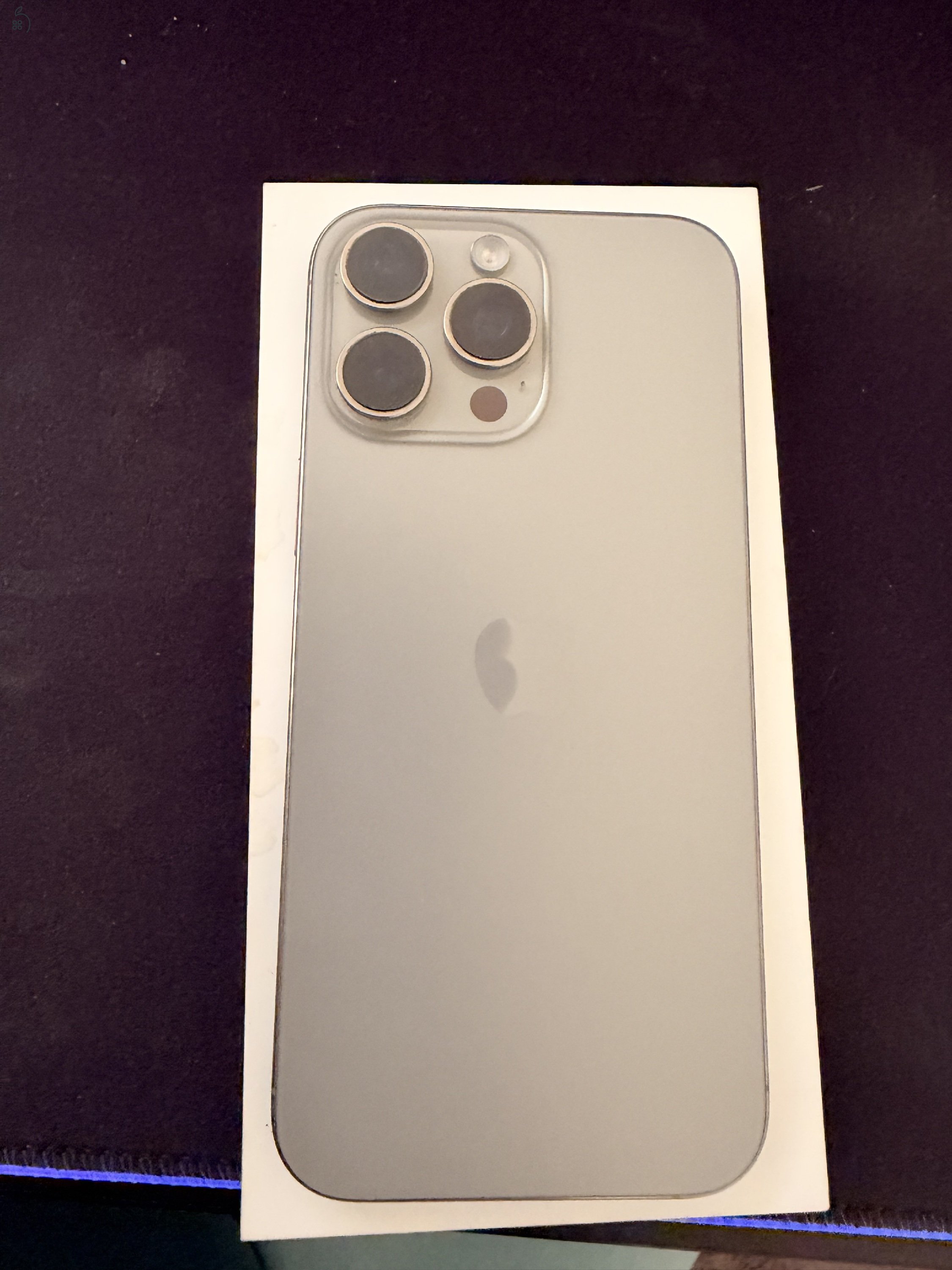 iphone 16 pro max  256 gb 97% akkumlátor 