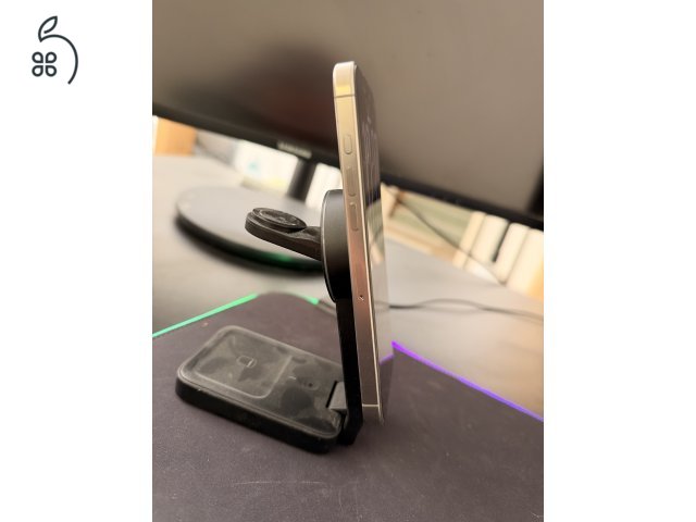 iphone 16 pro max  256 gb 97% akkumlátor 