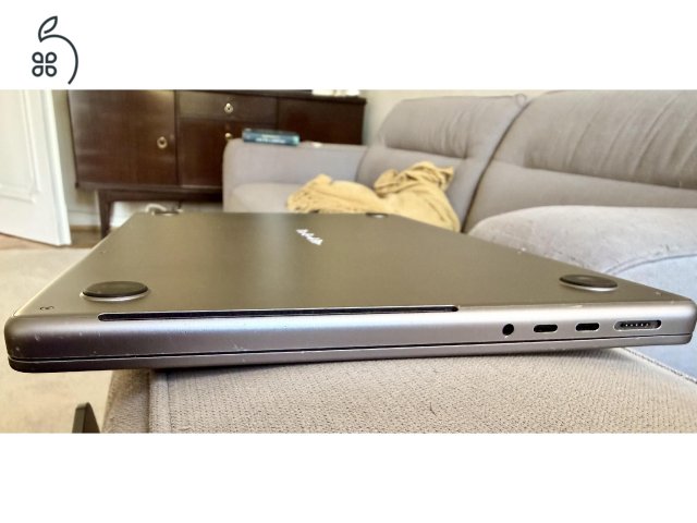 MacBook Pro 14” M1 Max, 32 GB RAM, 512 GB SSD, 32 magos GPU
