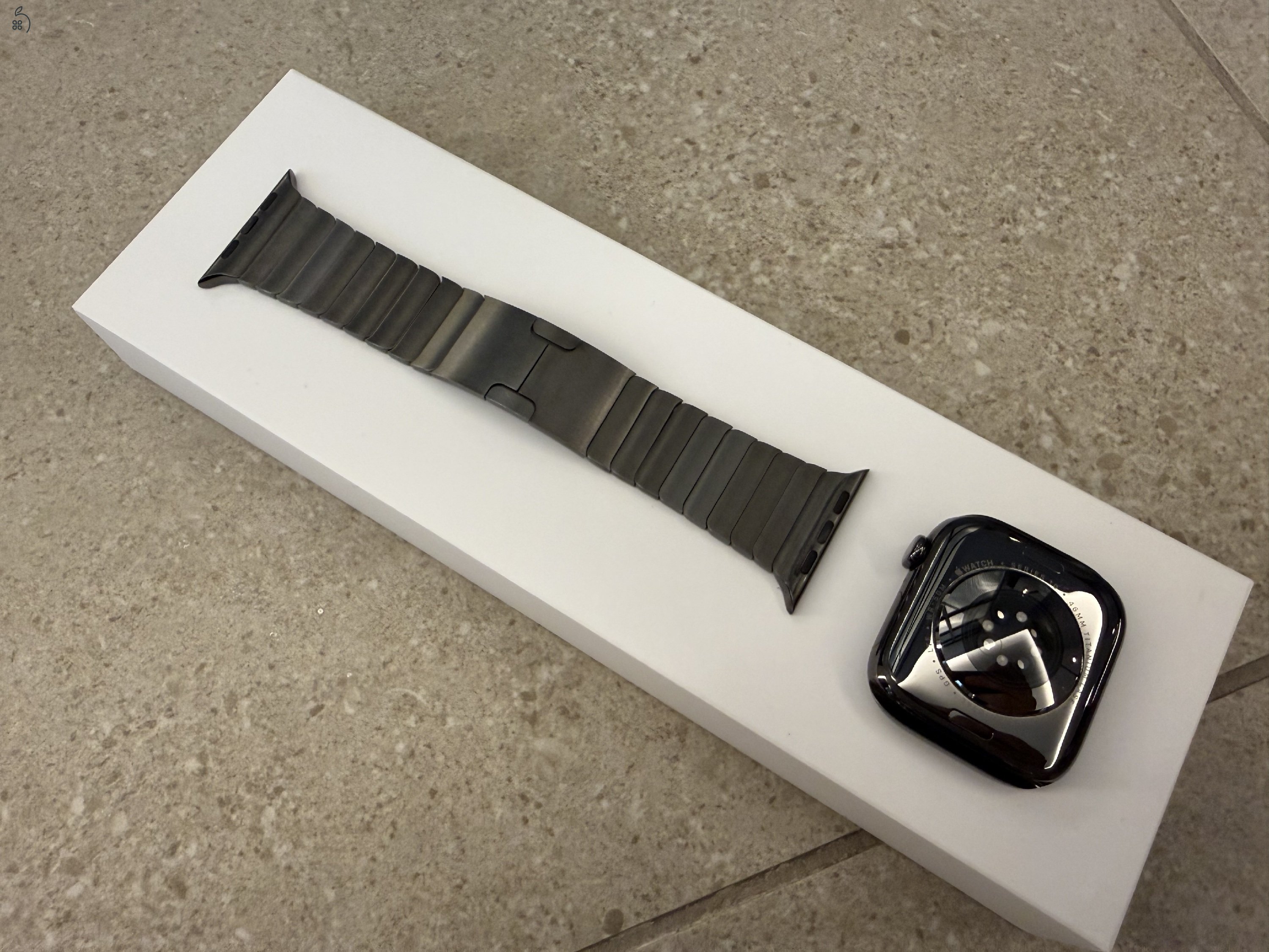 Apple Watch Series 10 46 mm Slate titan és eredeti Link bracelet Slate titan, teljes doboz