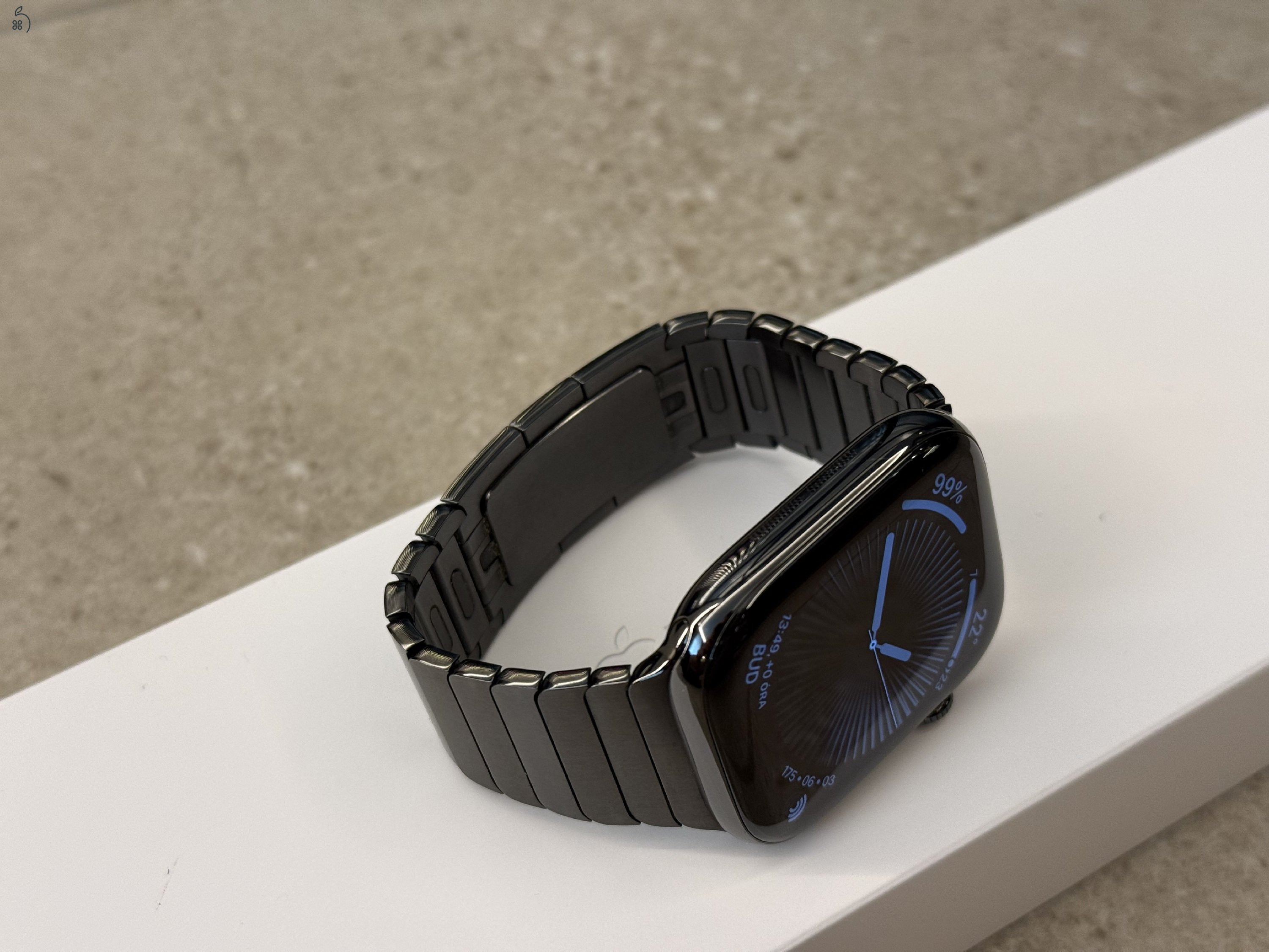 Apple Watch Series 10 46 mm Slate titan és eredeti Link bracelet Slate titan, teljes doboz