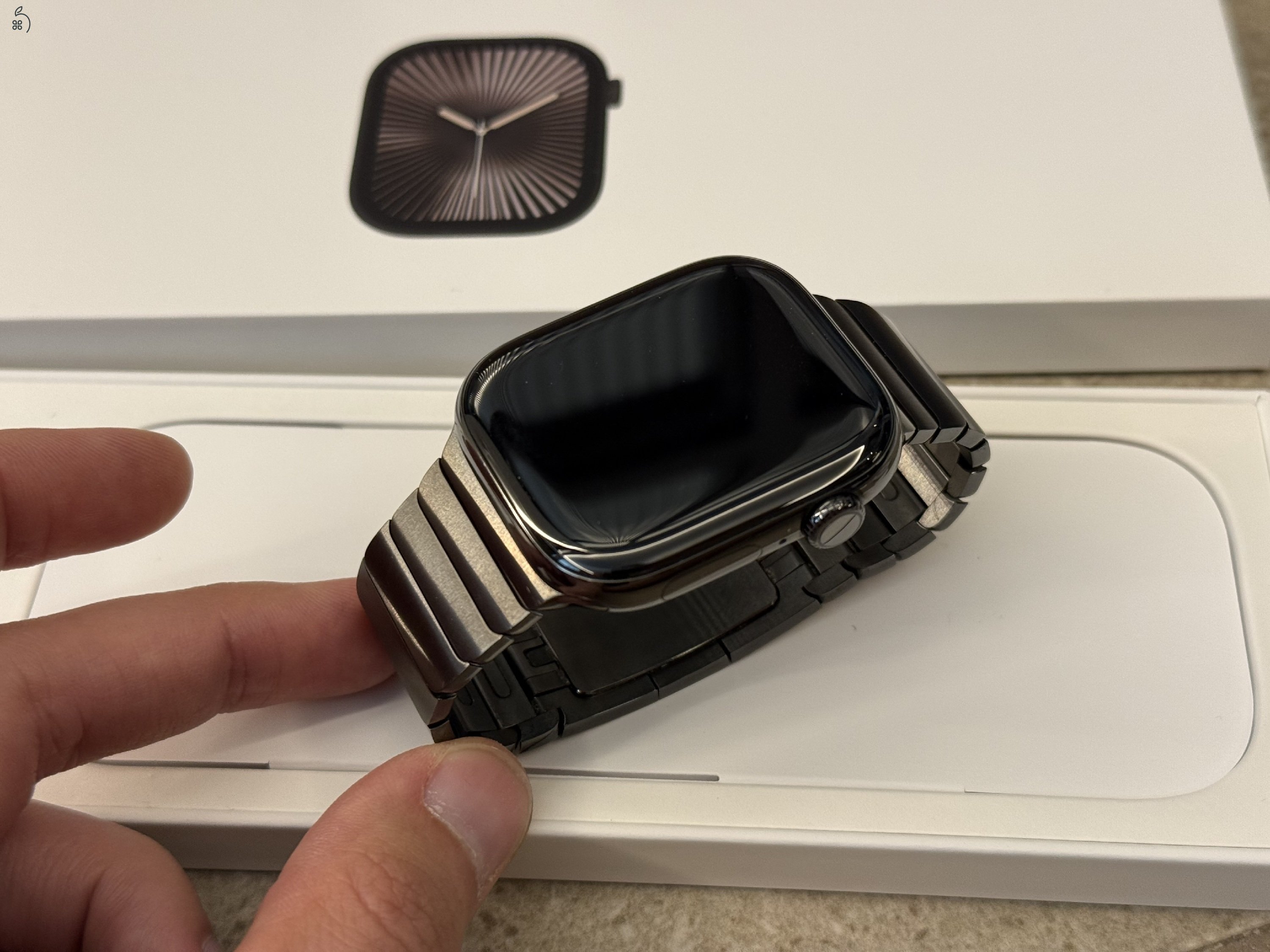 Apple Watch Series 10 46 mm Slate titan és eredeti Link bracelet Slate titan, teljes doboz