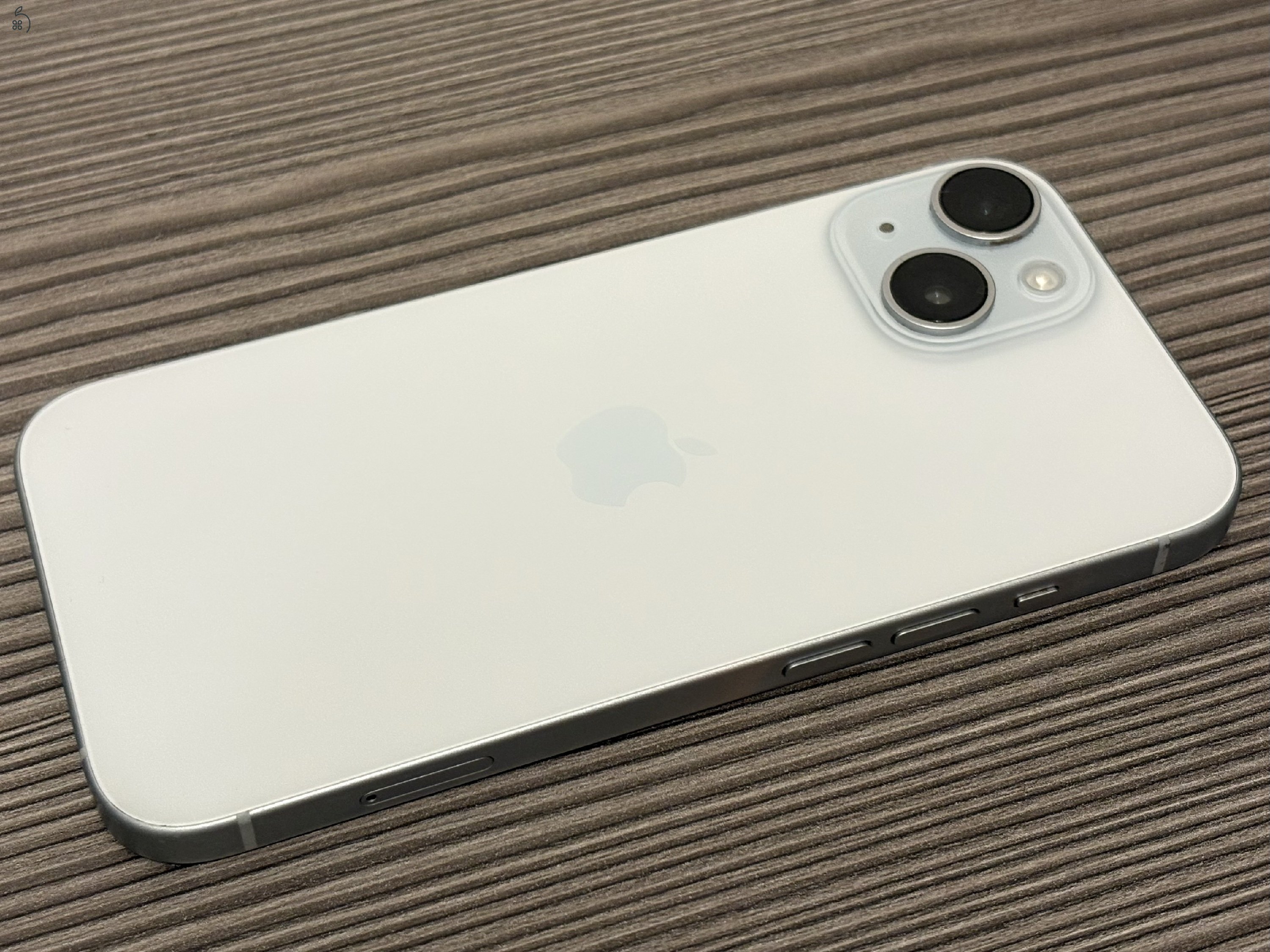 Iphone 15, 128GB, világoskék