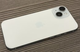 Iphone 15, 128GB, világoskék