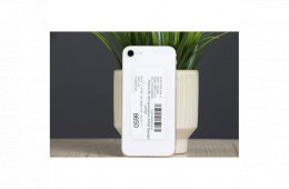 Használt Apple iPhone SE 2022 64 GB ezüst A US-8650