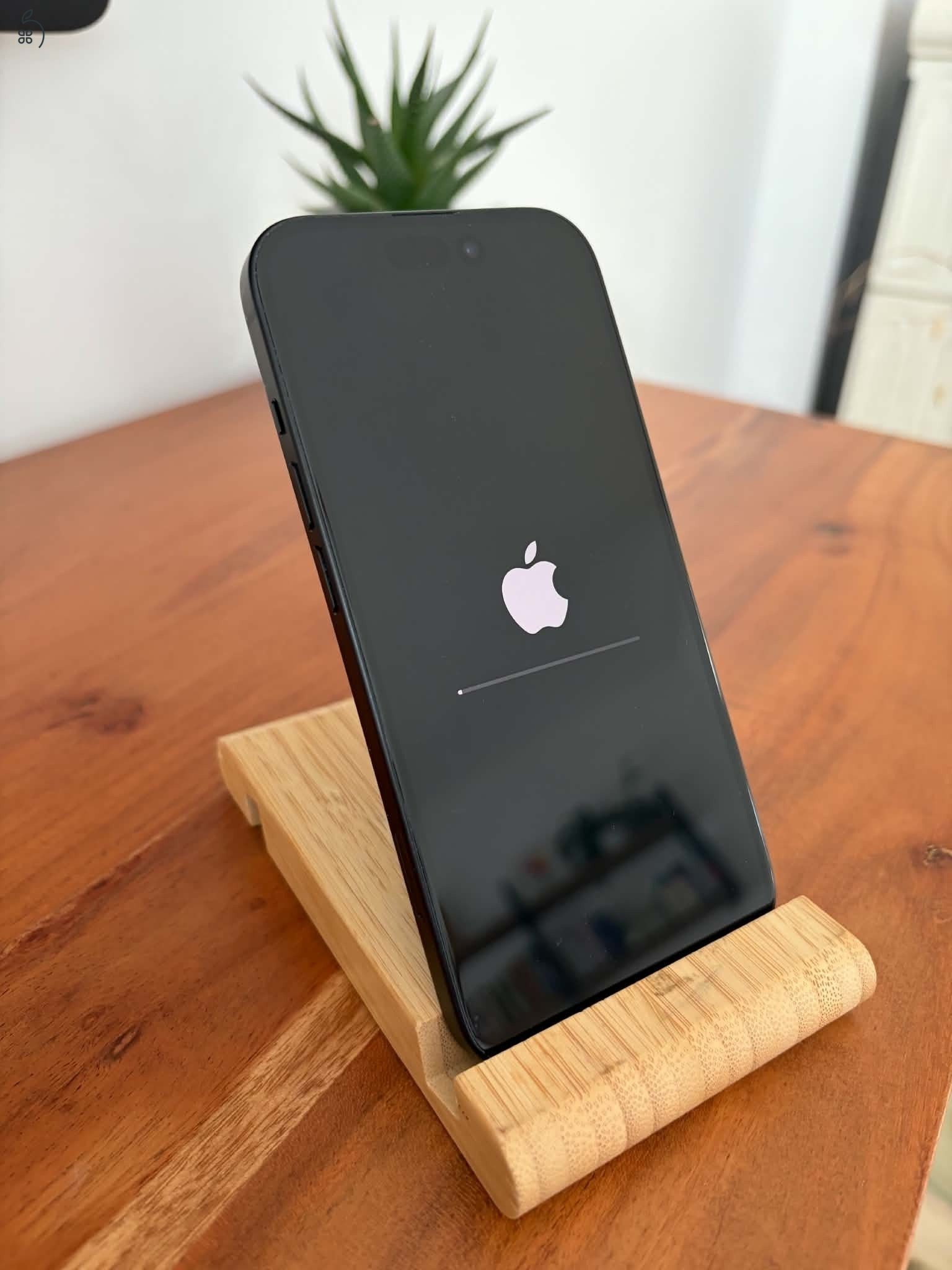 iPhone 15 128 GB, fekete, kártyafüggetlen – 159 900 Ft