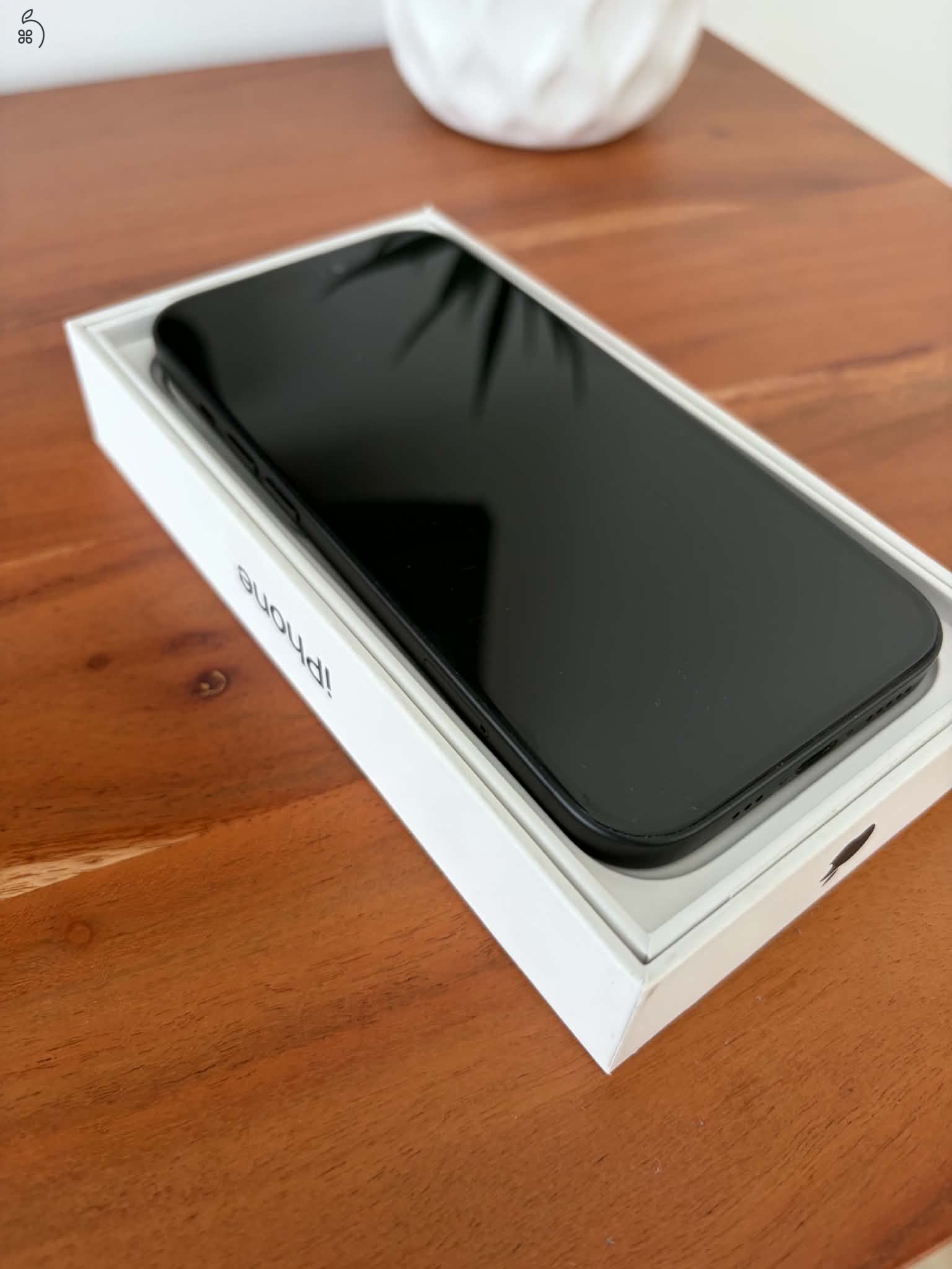 iPhone 15 128 GB, fekete, kártyafüggetlen – 159 900 Ft