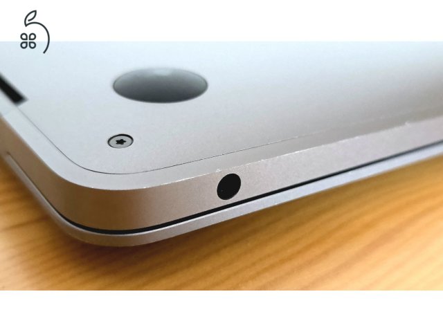 Apple MacBook Air M1 (2020) | 8/256GB | Magyar bill., gyári doboz, megkímélt állapot