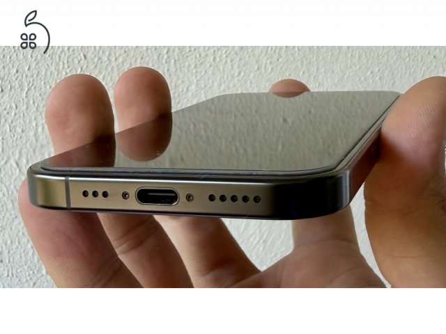 Apple iPhone 16 Pro 256GB - Black Titanium