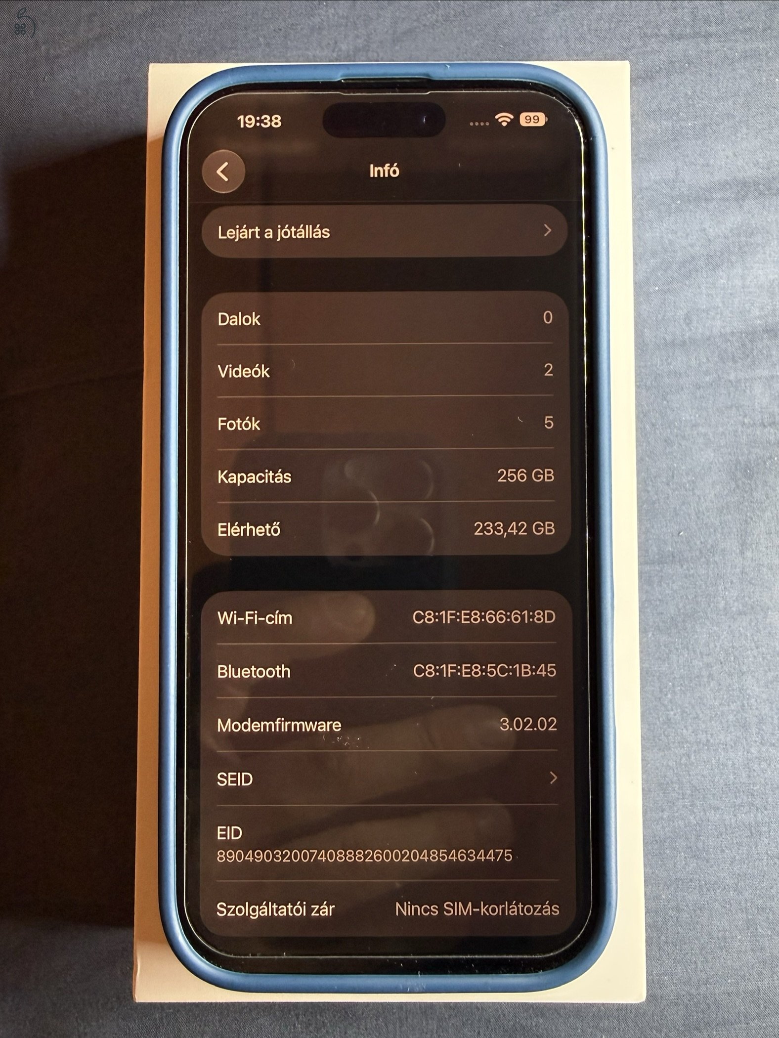 Apple iPhone 16 Pro 256GB - Black Titanium