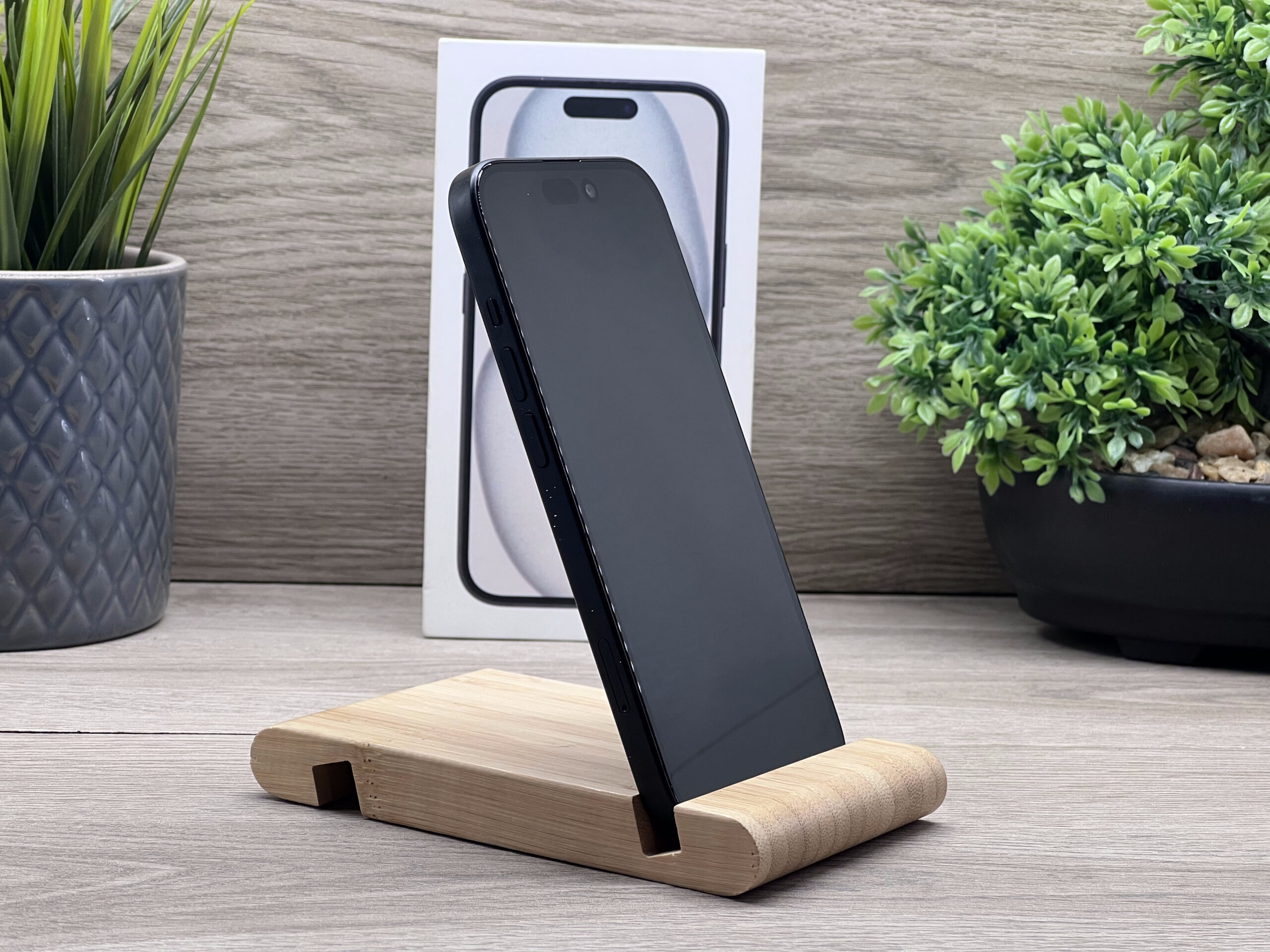iPhone 15 Black 128GB 2 ÉV Garanciával Számlával