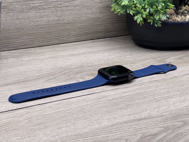 Apple Watch S8 Midnight CEL 45mm 2 ÉV Garanciával Számlával