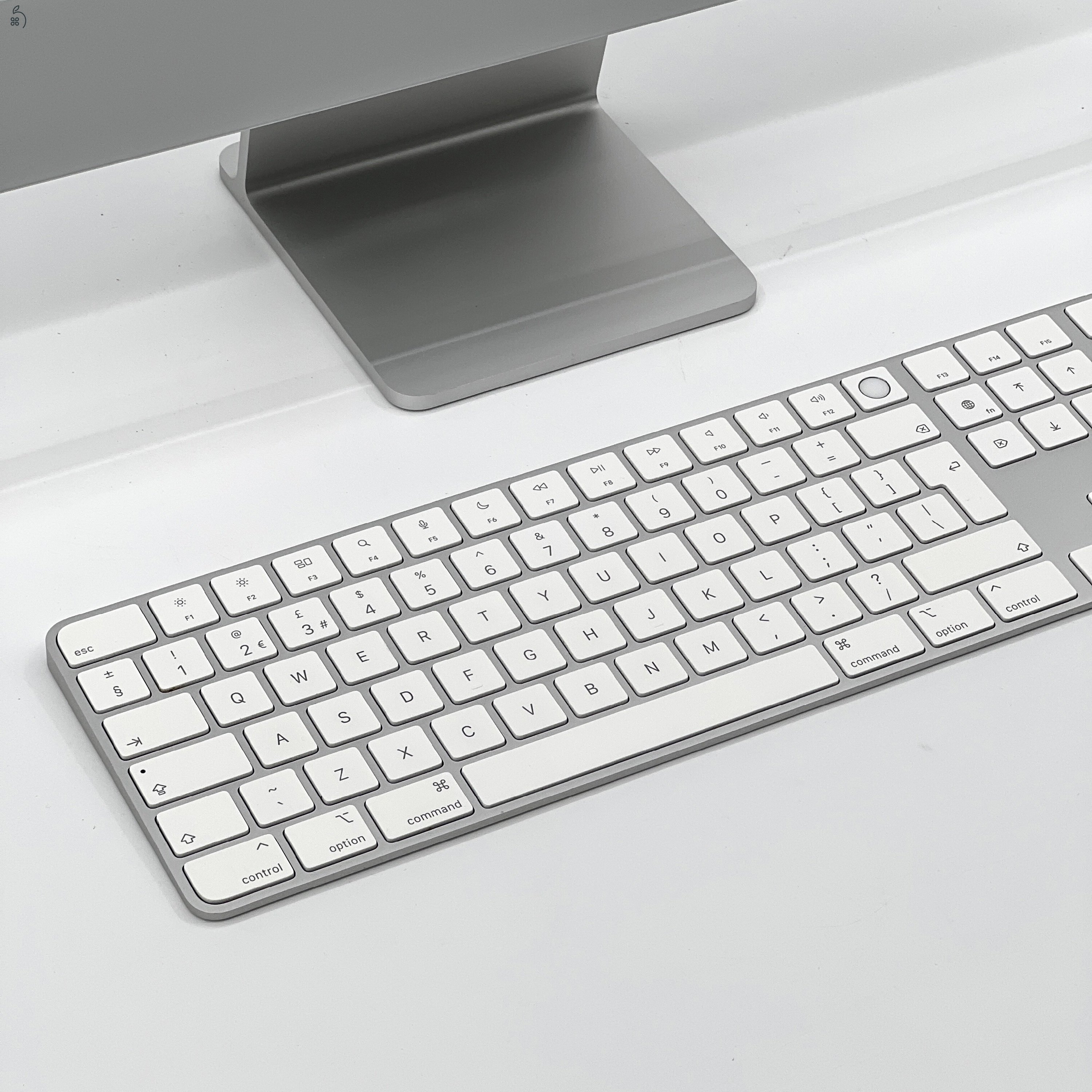 iMac 24